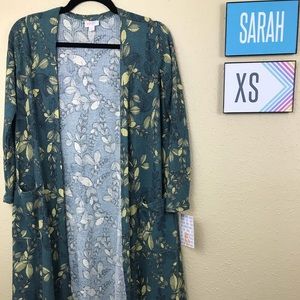 LuLaRoe Sarah XS Feather Print
